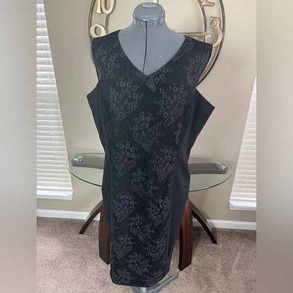 Lafayette 148 New York Sexy Lace Black Dress Size 16 NWT Lafayette 148 New York Sexy Lace Black Dress Size 16 NWT